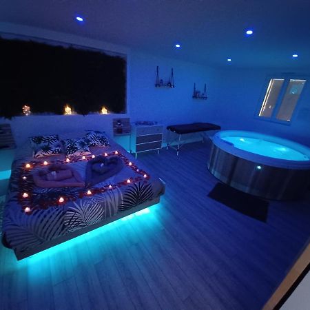 Gite Et Spa Au Secret Du Bonheur Hotel Pouilly-sur-Serre ภายนอก รูปภาพ