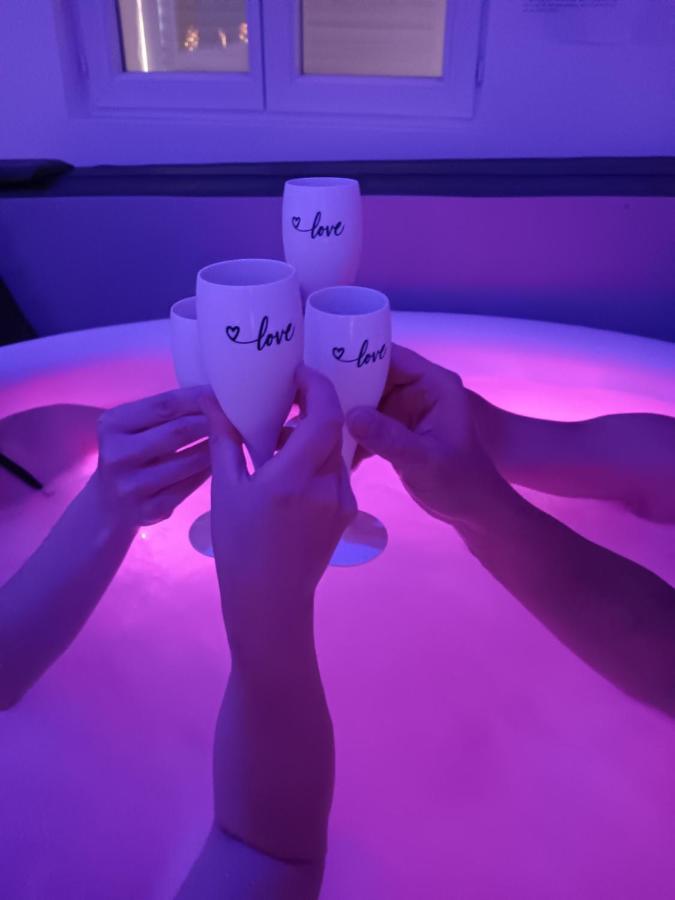 Gite Et Spa Au Secret Du Bonheur Hotel Pouilly-sur-Serre ภายนอก รูปภาพ